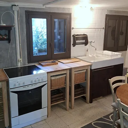 Charmante Maison De Montagne A 1100m D'altitude 別荘 Py